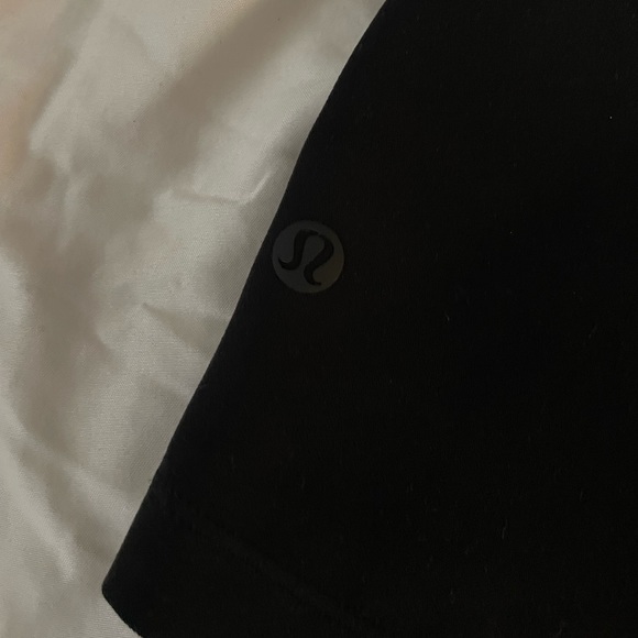 Lululemon Shorts - Picture 4 of 6